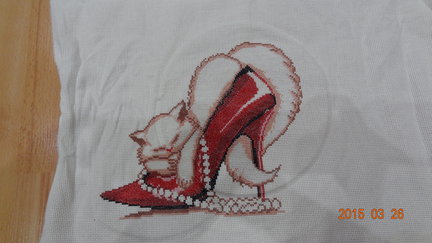 Кошка в красной туфельке №73426