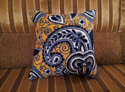 Подушка от Чаривницы «Турецкий огурец» №78603