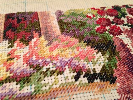 Начало новой работы: «Тропа в цветах» от Dimensions №81885