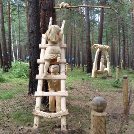 Деревянные скульптуры под открытым небом №127531