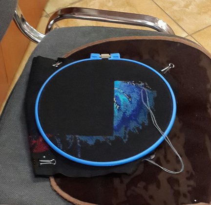 Пара павлинов на черной канве №137699