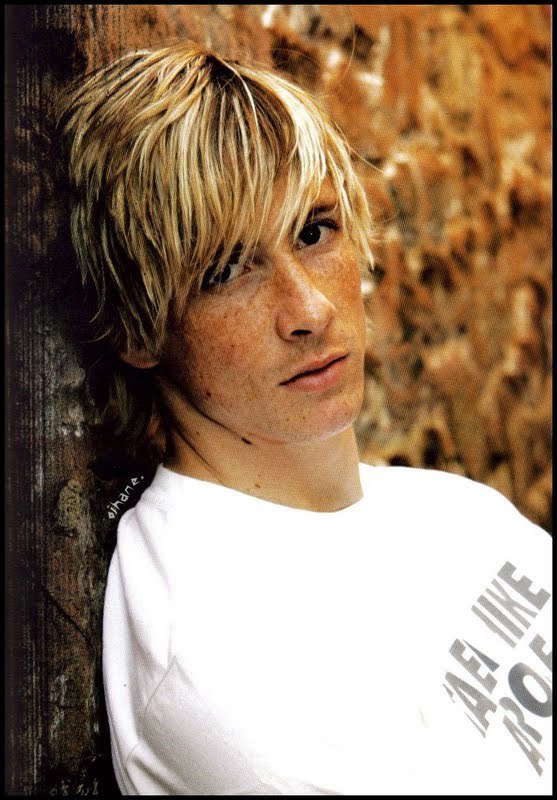 Нандо - футбол - оригинал