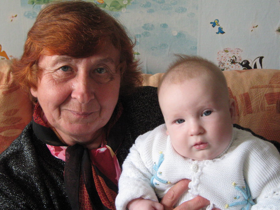 бабушка и внучек - оригинал