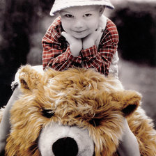 Схема вышивки «мальчик с мишкой»