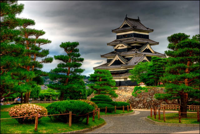 Восток - пагода, восток - оригинал