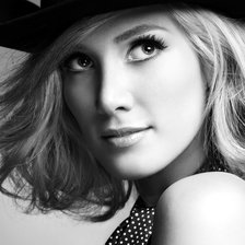 Схема вышивки «девушка»