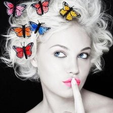 Схема вышивки «девушка с бабочками»