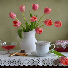 Схема вышивки «натюрморт с тюльпанами»