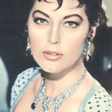 Схема вышивки «Ава Гарднер»