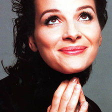 Схема вышивки «Жюльет Бинош»