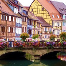 Схема вышивки «Европейский городок»