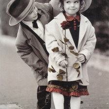 Схема вышивки «Пара с цветком»