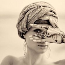 девушка - загадка ))