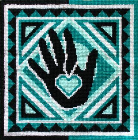 Подушка с ладонью - рука, подушка, оргамент - оригинал