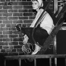 Схема вышивки «Одри в кино»