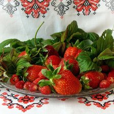 Схема вышивки «Ягодное великолепие»