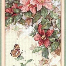 Схема вышивки «Бабочка и клематисы»