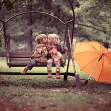 Схема вышивки «Дети на качельке»