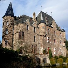 Схема вышивки «замки мира»