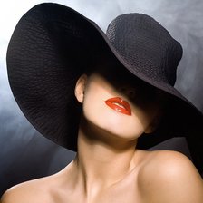 Схема вышивки «Девушка загадка»