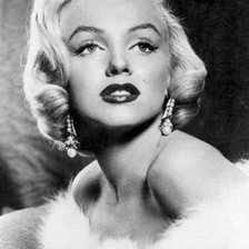 Схема вышивки «Мэрлин Монро»