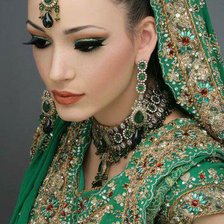 Схема вышивки «Индийская красотка»