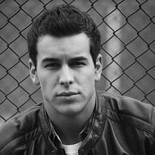 Схема вышивки «марио касас»