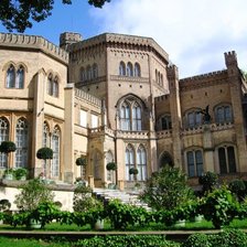 Схема вышивки «замки мира»