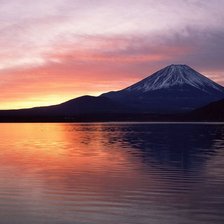 Схема вышивки «Горы у воды»