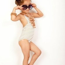 Схема вышивки «Девочка»