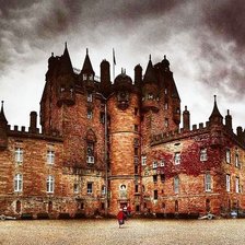 Схема вышивки «замки мира»