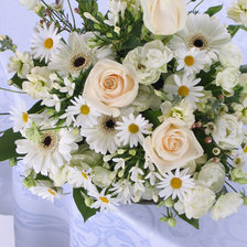 Схема вышивки «белые цветы»