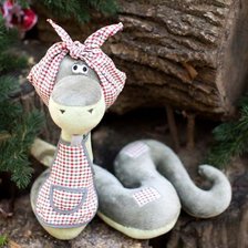 Схема вышивки «змея хозяюшка»