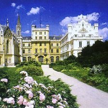 Схема вышивки «замки мира»