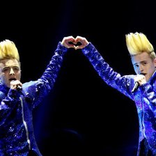 Схема вышивки «Jedward»