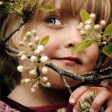 Схема вышивки «девочка и вишня»