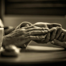 Схема вышивки «Руки»