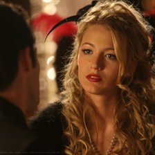 Схема вышивки «Серена Ван Дер Вудсон»