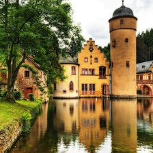 Схема вышивки «Замок у озера»