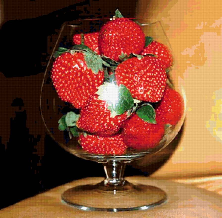Клубничка - натюрморт - предпросмотр