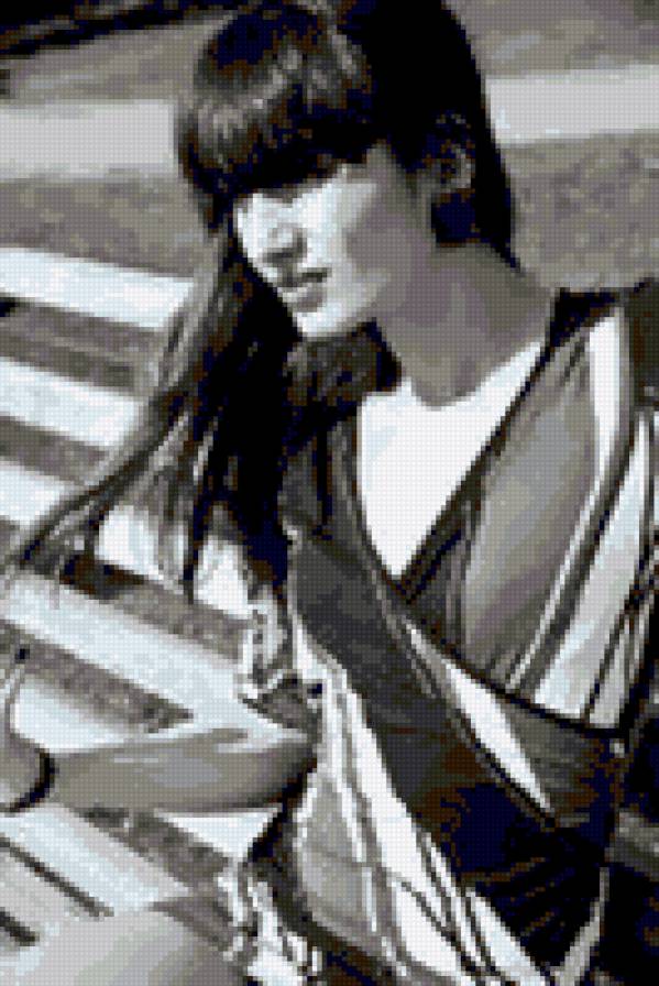 Woman - предпросмотр