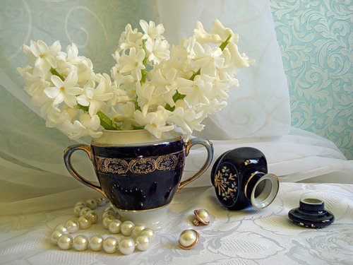 натюрморт - нежность, гиацинты, фарфор, цветы, букет - оригинал