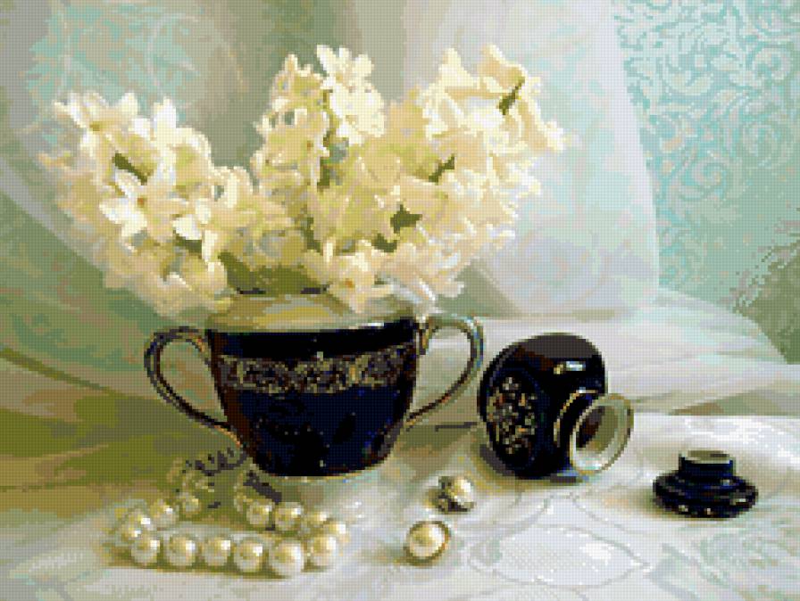 натюрморт - цветы, букет, фарфор, нежность, гиацинты - предпросмотр