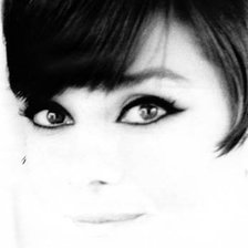 Схема вышивки «Красотка Одри-3»