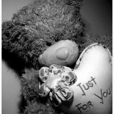 Схема вышивки «Мишка тедди с сердечком»