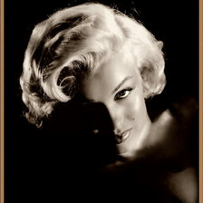 Схема вышивки «Портрет Мерлин Монро»