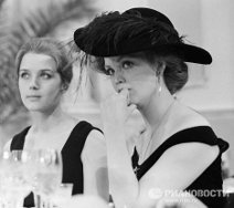 Схема вышивки «Две сестры»