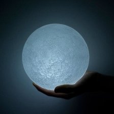 Схема вышивки «Луна в руке»