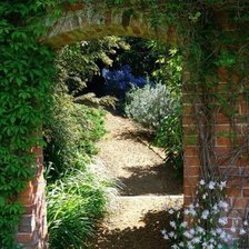 Схема вышивки «Арка в саду»