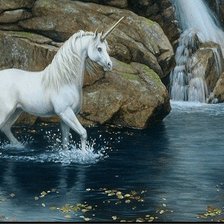 Схема вышивки «Единорог и водопад»